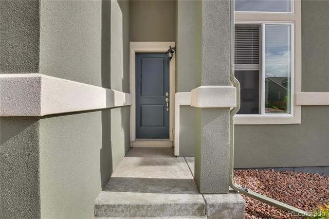 Building Photo - 10455 Kalama Dr