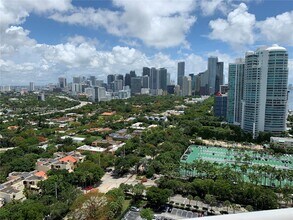 Building Photo - 2475 Brickell Ave