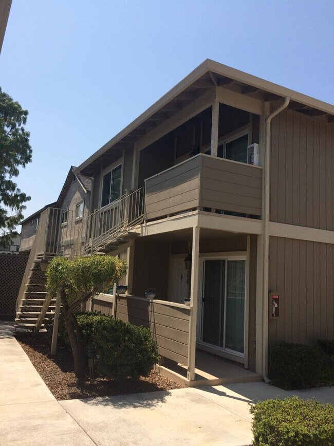 Building Photo - 4970 Cherry Ave