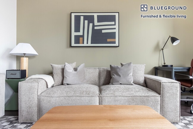 Foto del edificio - 77 W Huron St