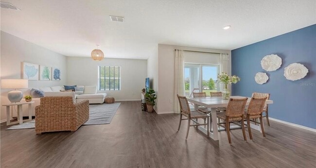 Building Photo - 4425 Boxelder Ave