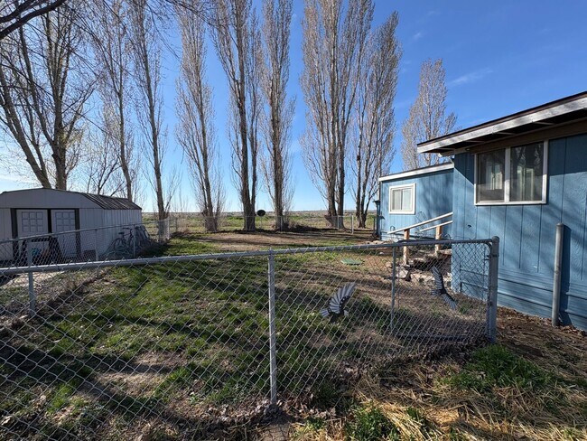Building Photo - 3 bed 2 bath Home for Rent in Ephrata