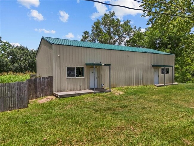 Building Photo - 6602 Prino Rd