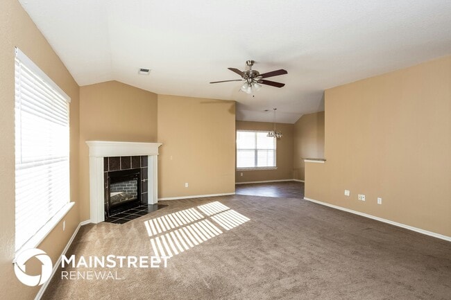 Building Photo - 3901 Taylor Ln