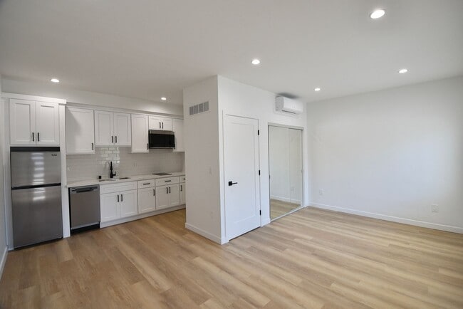 Building Photo - 2683 34th St