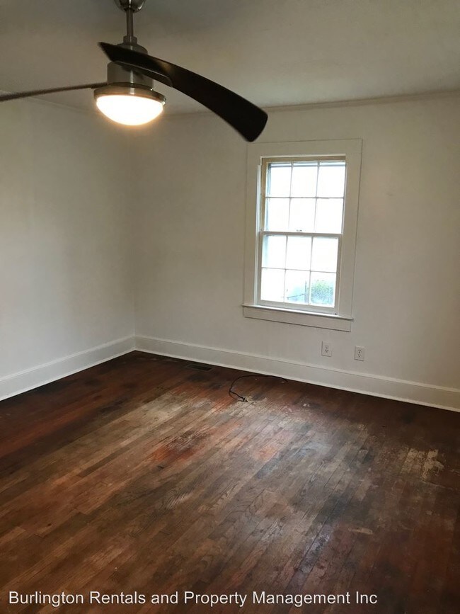 Building Photo - 2 br, 1 bath House - 311 Hawthorne Lane