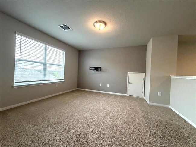 Building Photo - 14017 Macquarie Dr