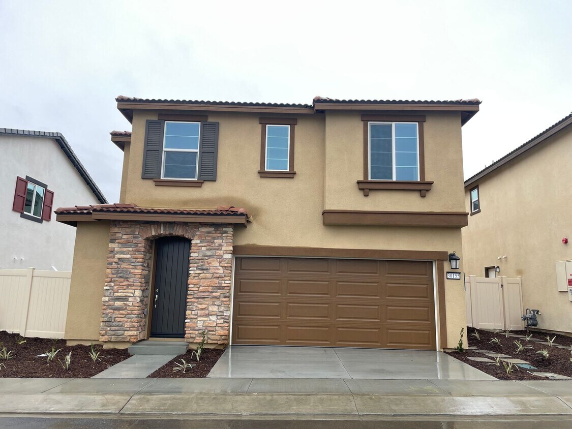 Primary Photo - 1 year old Murrieta 3 Bed + Loft Home in W...