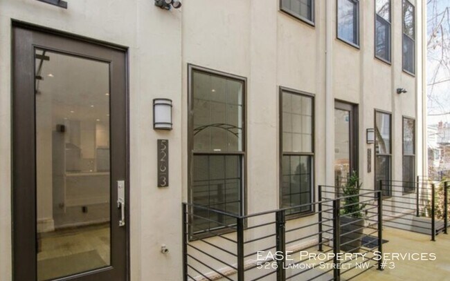 Building Photo - 526 Lamont St NW