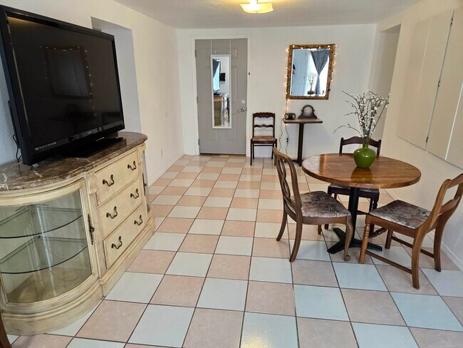 Foto del edificio - 925 E 30th St