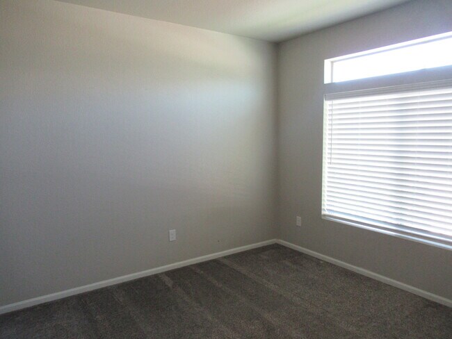 Foto del edificio - 6729 Windbrook Ct