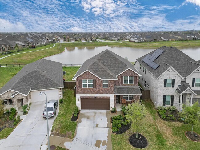 Building Photo - 24211 Buckbrush Ln