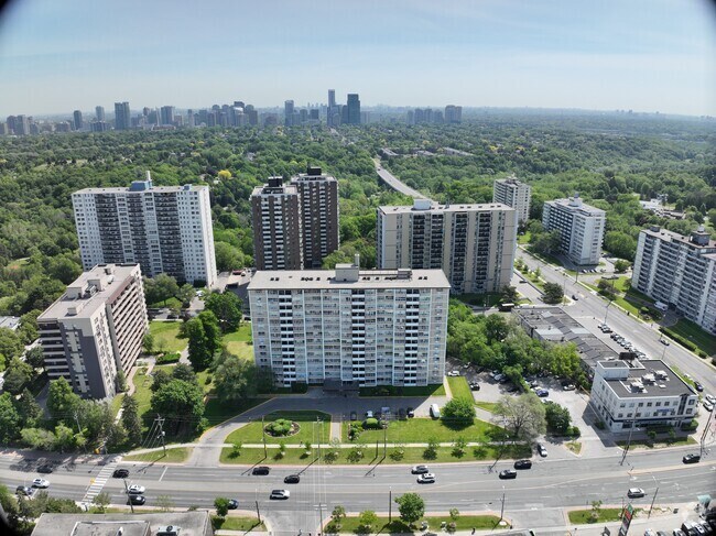 Extérieur 3D - 4415 Bathurst Street