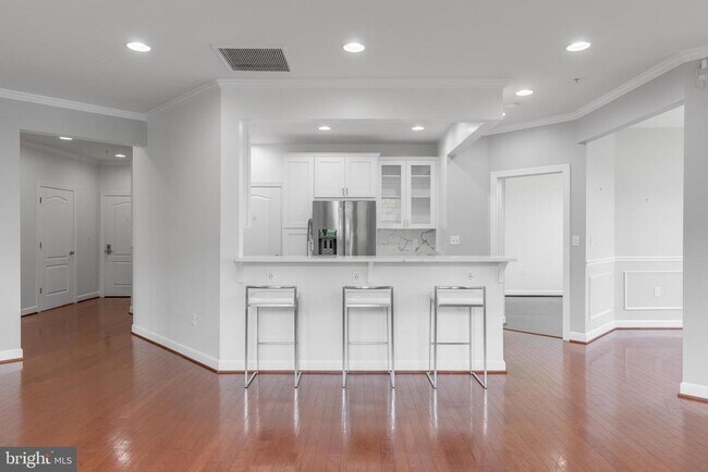 Foto del edificio - 400 Cameron Station Blvd