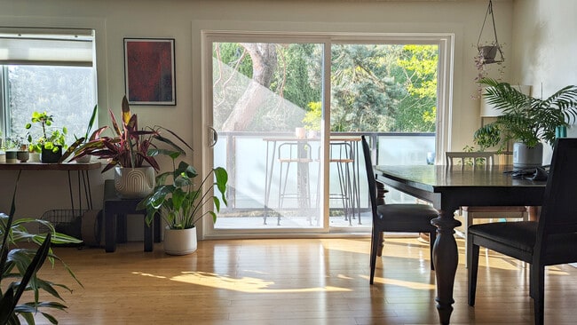 Lots of natural light! - 3710 27th Plz W Apartment