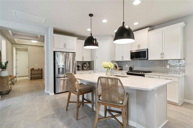 Foto del edificio - 8641 Rain Song Rd