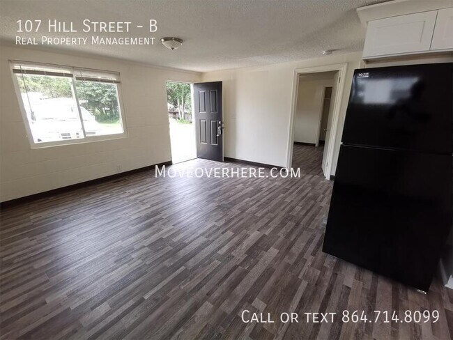 Building Photo - 107 Hill St