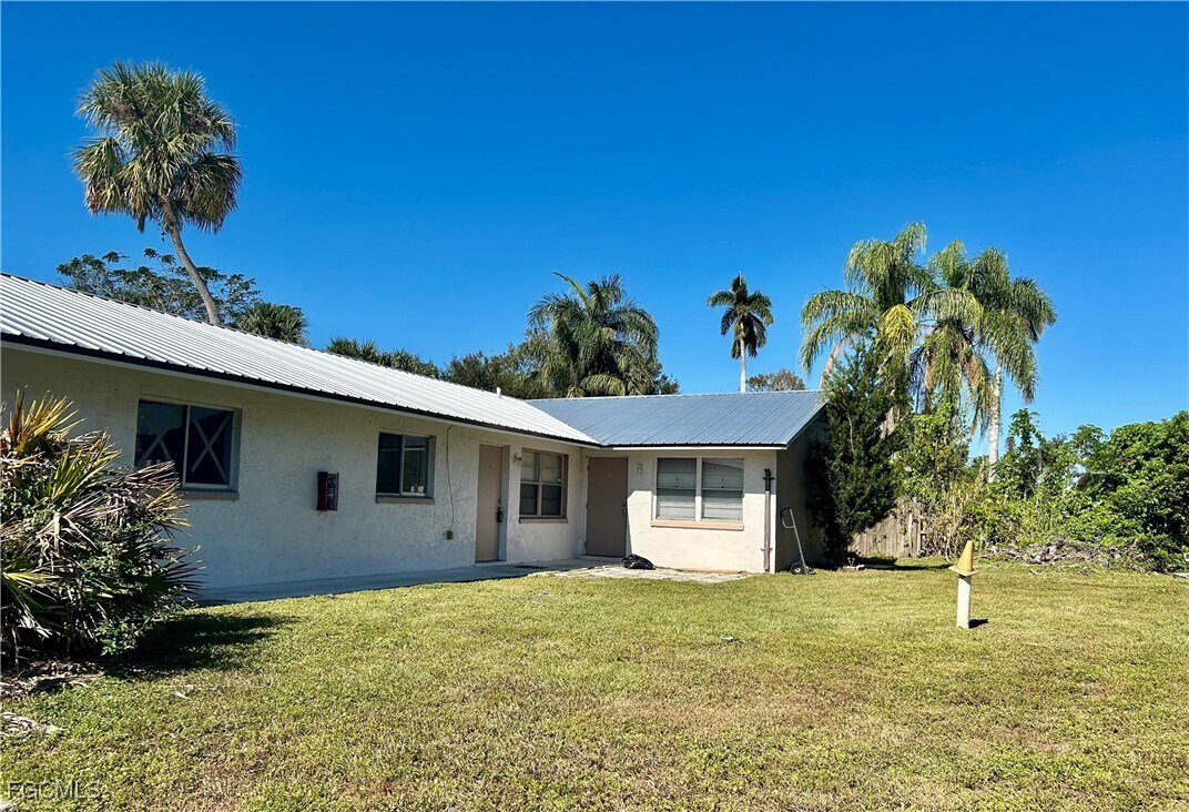 Foto principal - 4265 Desoto Ave