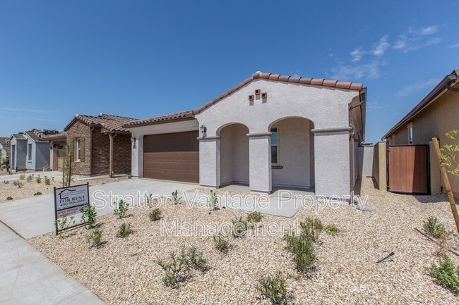 Building Photo - 9844 E Tupelo Ave