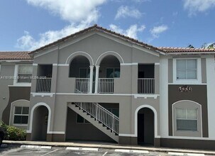 Building Photo - 1661 SE 28th St