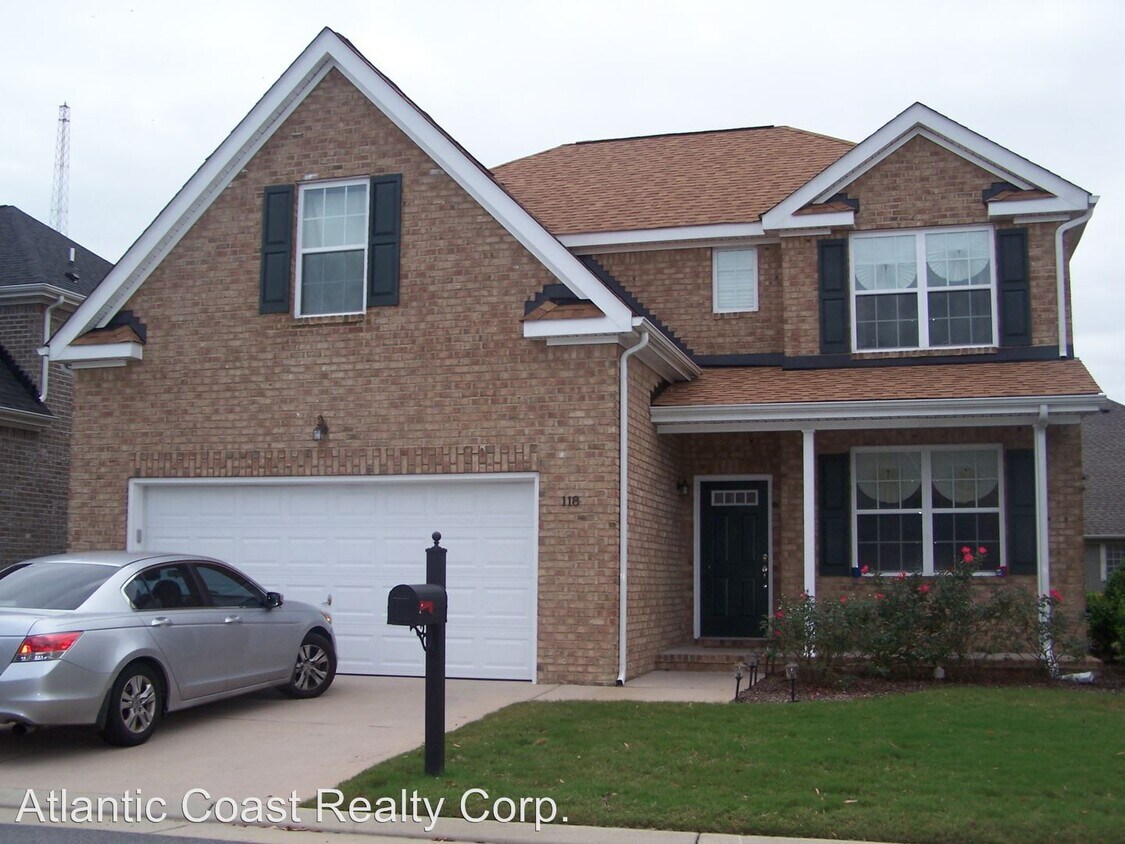 Foto principal - 4 br, 2 bath House - 118 Keeper St.