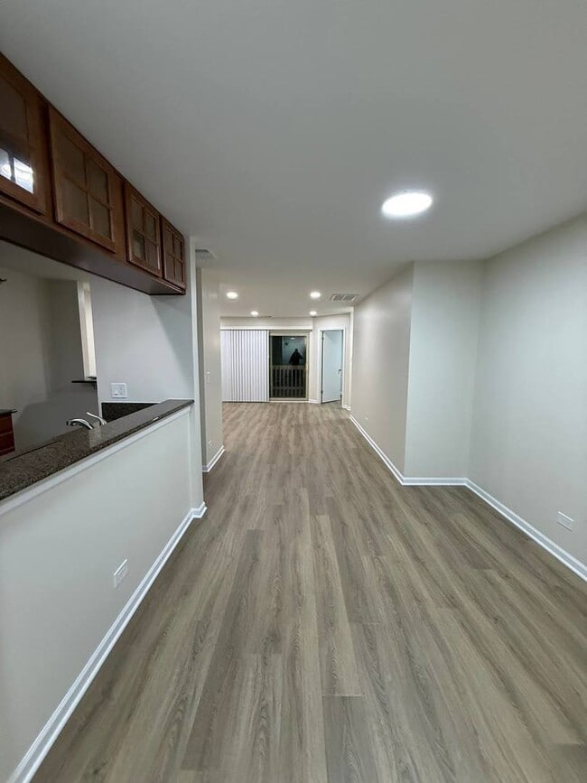 Building Photo - 209 Glengarry Dr