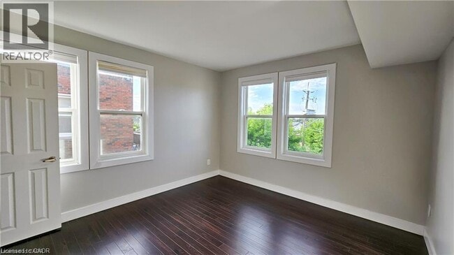 Building Photo - 1544 King St E