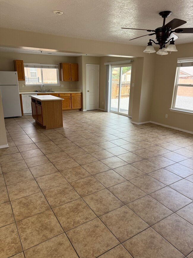 Foto del edificio - 8309 Casa Morena Ct NW