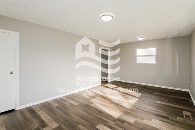 Foto del edificio - 6652 Decatur St