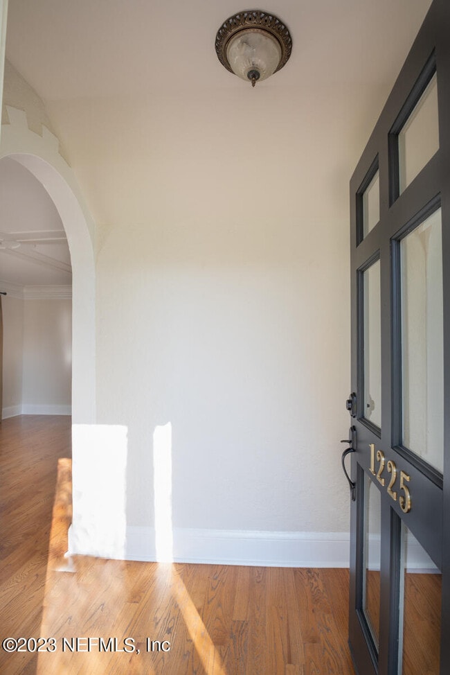 Building Photo - 1225 Landon Ave