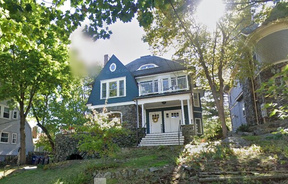Primary Photo - 10 Selkirk Rd