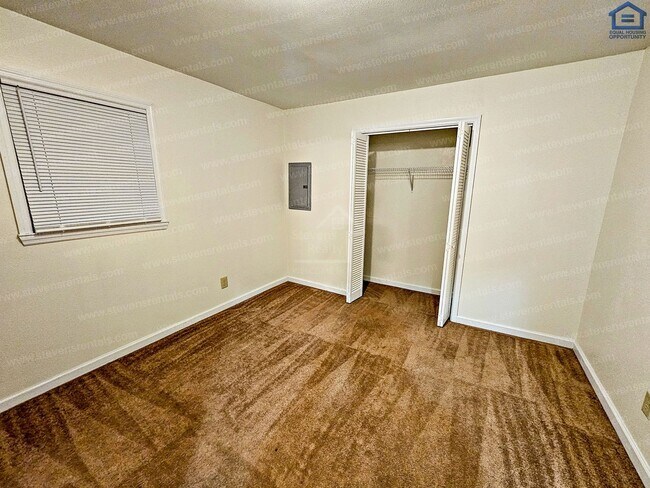 Foto del edificio - 702 Couch St