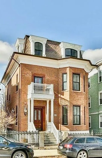 Building Photo - 61 M St
