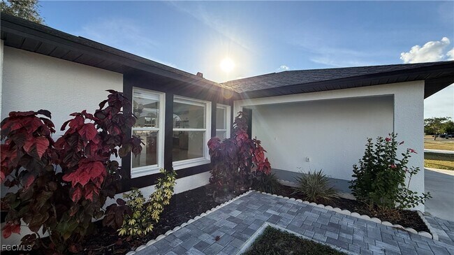 Foto del edificio - 1324 SE 22nd Terrace