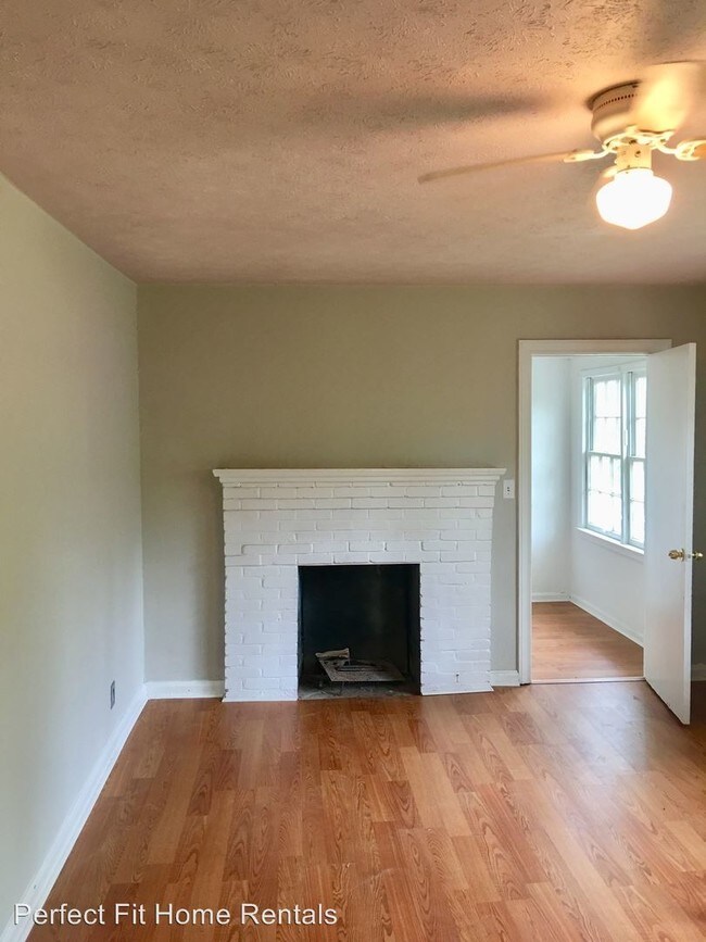 Building Photo - 2935 Harlan Dr