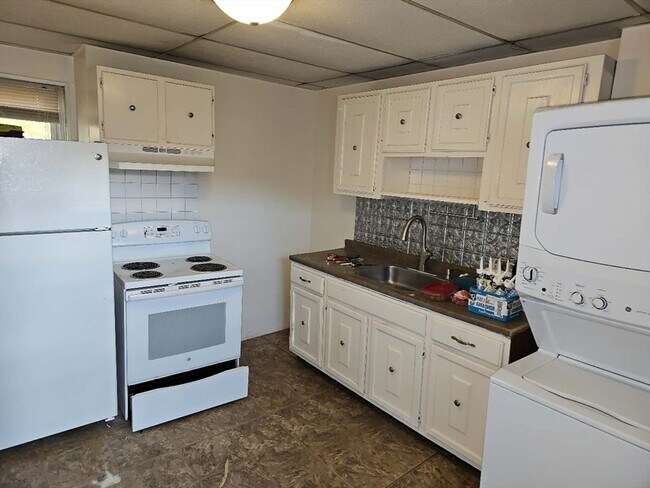 Foto del edificio - 480 Pleasant St