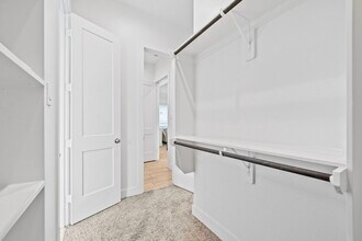 Building Photo - 10718 Blossom River Dr