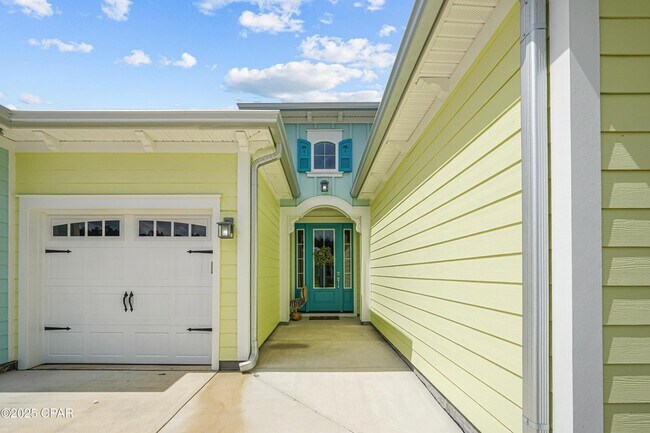 Foto del edificio - 9431 Paradise Dr