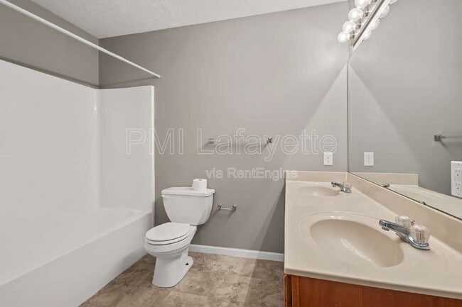 Building Photo - 3526 Bethel Dr