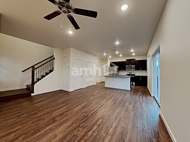 Foto del edificio - 23297 SE Dogwood St