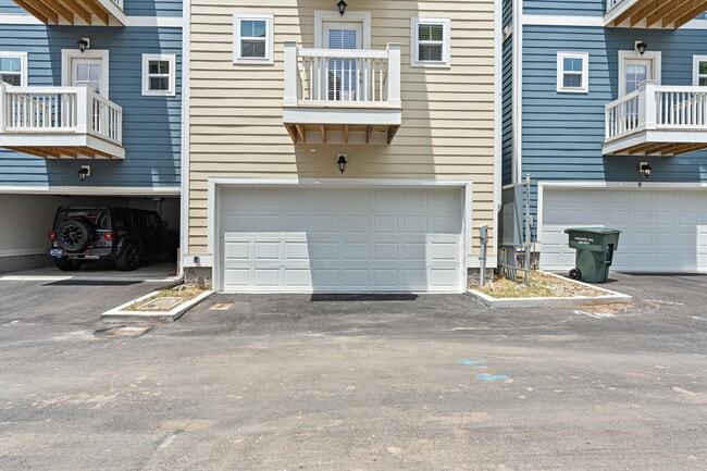 Building Photo - 2101 Dabbs Ave