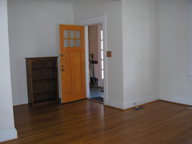 Building Photo - 1709 Hampton Blvd