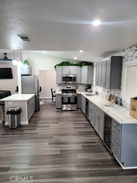 Foto del edificio - 27609 Silver Lakes Pkwy
