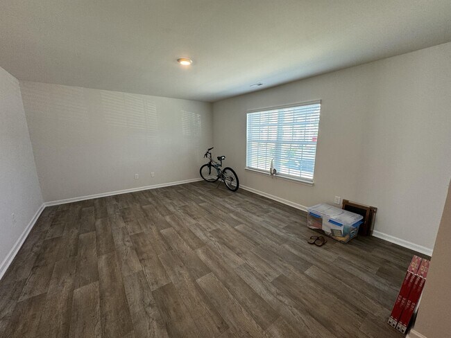 Foto del edificio - 4109 Laurel Rdg Dr