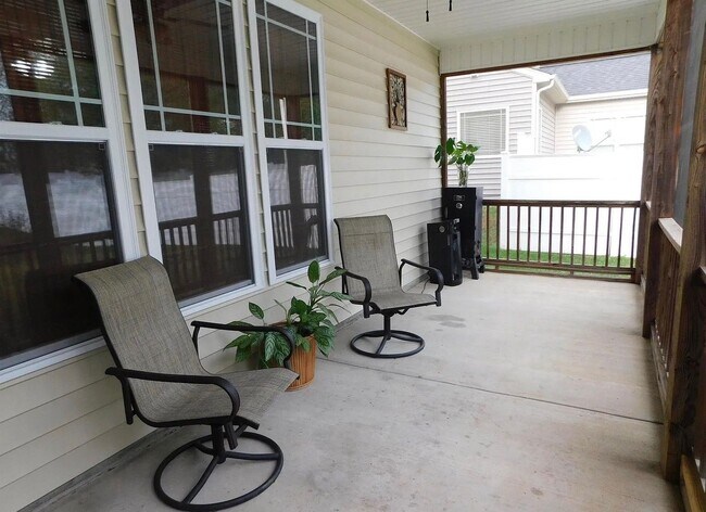 Foto del edificio - 3028 Landing Falls Ln