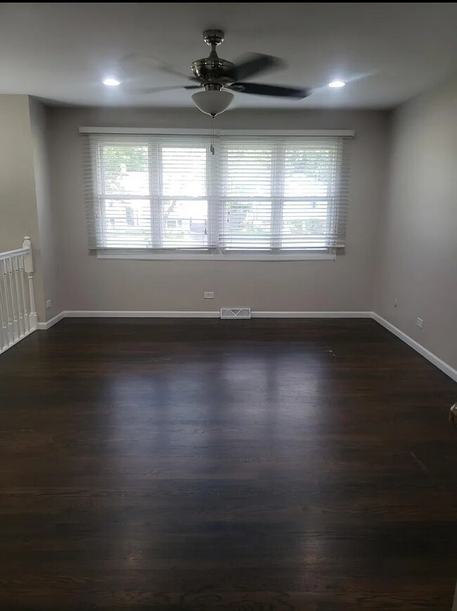 Building Photo - 64 Witchwood Ln