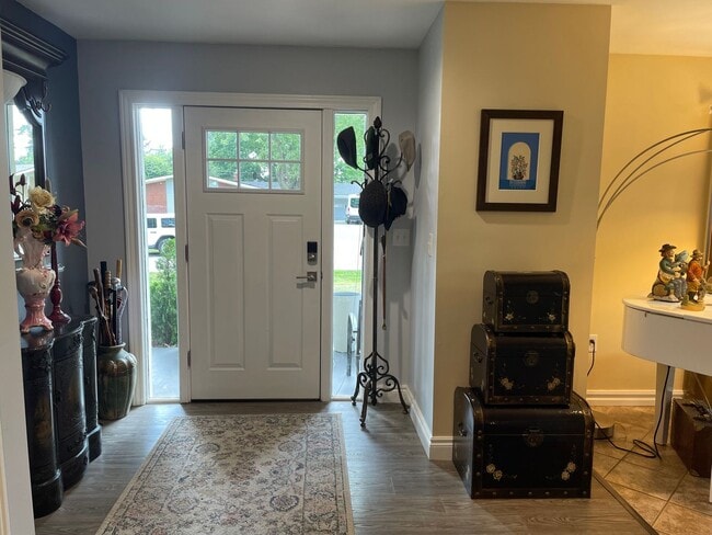 Building Photo - Shelby Twp Custom Ranch- 3 Bedrooms, 2 Bat...