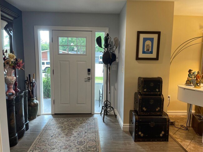 Foto del edificio - Shelby Twp Custom Ranch- 3 Bedrooms, 2 Bat...