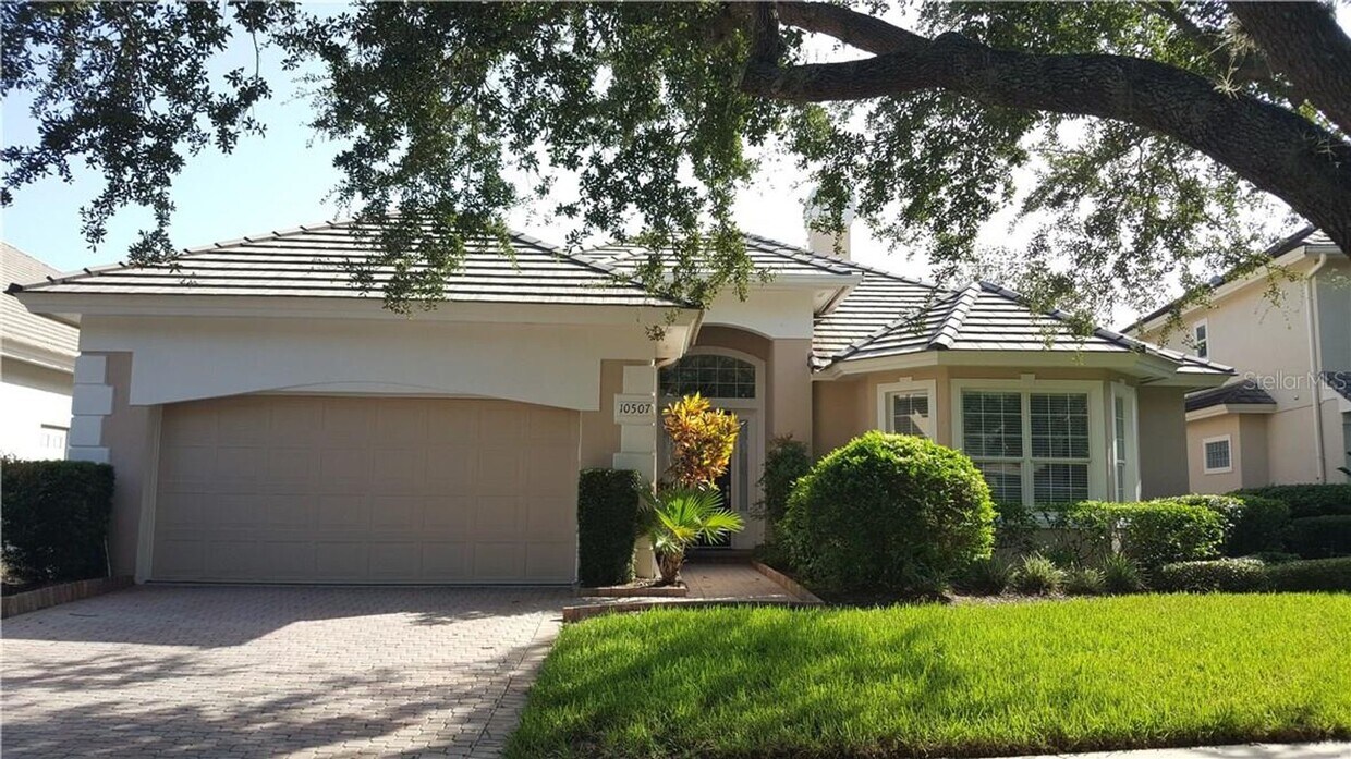 Foto principal - Avalon Park at Turtle Creek 3 bedroom home