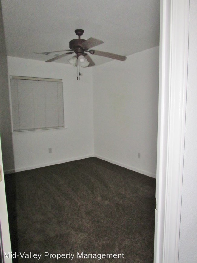 Foto del edificio - 3 br, 2 bath House - 1970 Bass Lake Avenue